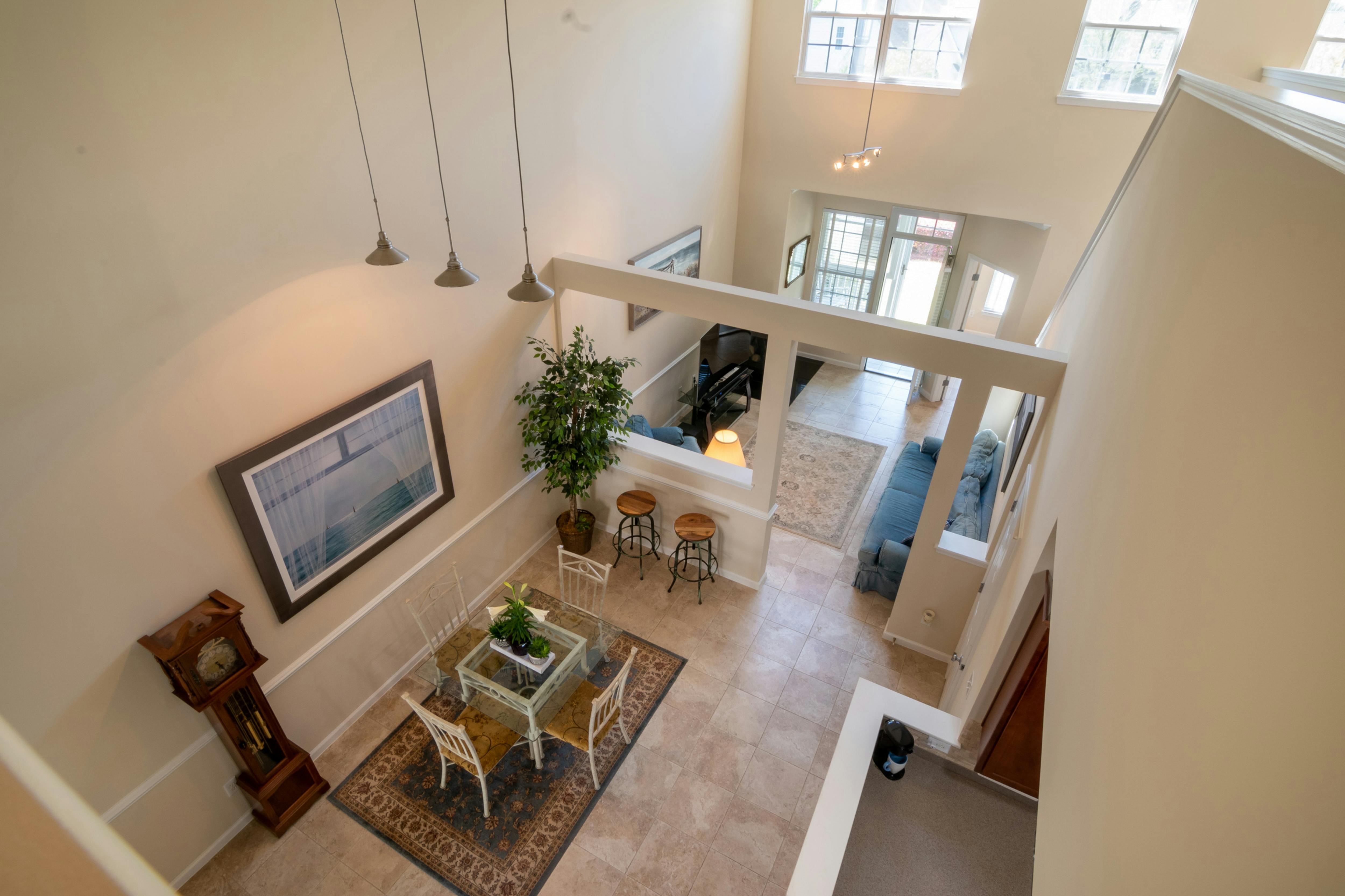 Qudus Professional Field Specialists Completing Luxury House Cleaning In South Tampa